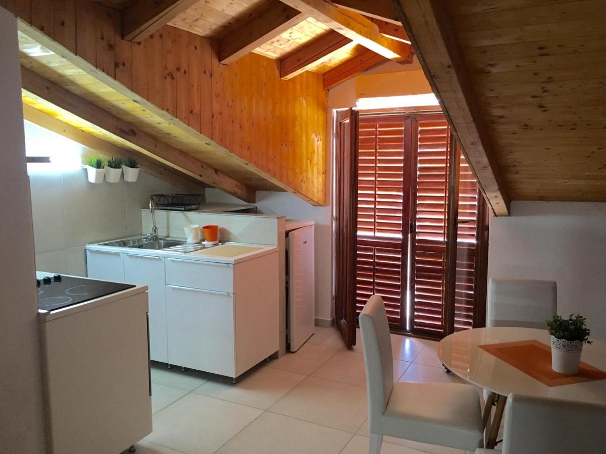 Bugenvila Rogoznica (Sibenik-Knin)