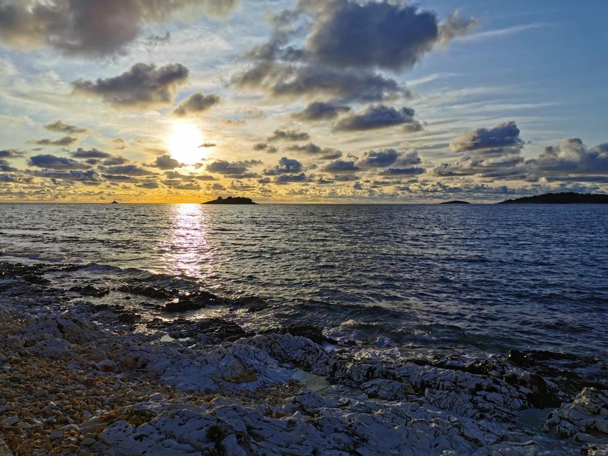 Bugenvila Rogoznica (Sibenik-Knin)