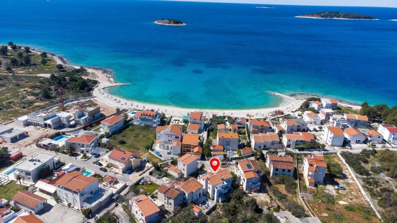 Bugenvila Apartman *